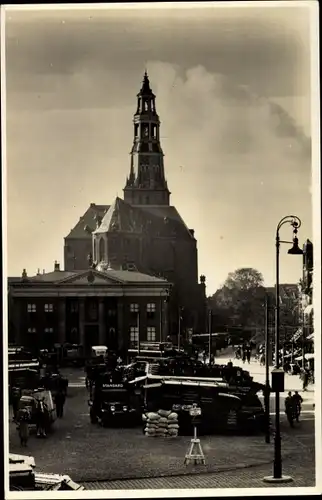 Ak Groningen Niederlande, Vischmarkt, Kroenbeurs en A. Kerk, Marktplatz, Kirche