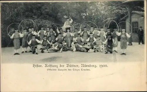 Ak Nürnberg, Histor. Reiftanz der Büttner, 1900, Tänzer in Trachten