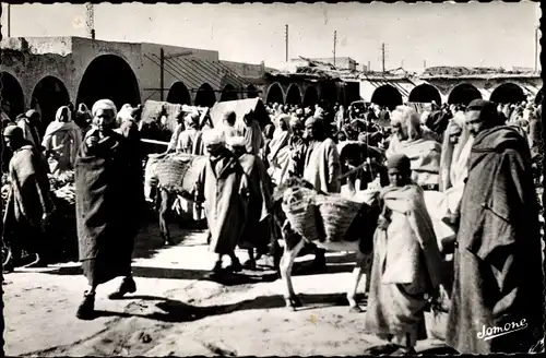 Ak Scènes & Types, Marché dans le Sud, Marktstände, Menschenmenge, Esel