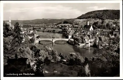 Ak Laufenburg am Hochrhein Kreis Waldshut, Blick auf den Ort, Brücke, Kirche