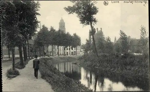 Ak Lierre Flandern Antwerpen, Allee de l'Ecluse, Kirchturm, Fluss