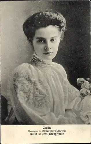 Ak Kronprinzessin Cecilie von Preußen, Herzogin zu Mecklenburg Schwerin, Portrait