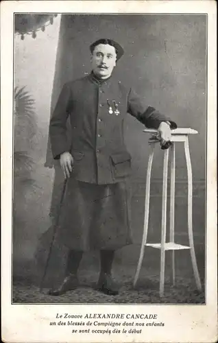 Ak Le Zouave Alexandre Cancade, La Famille du Rameau d'Olivier, Französischer Soldat