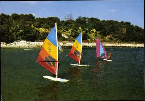 Ak Bulgarien, Seebad Drushba, Windsurfer an der Küste