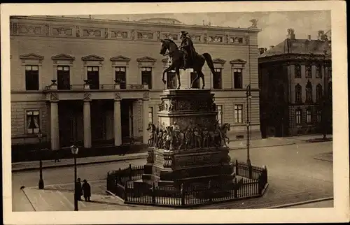 Ak Berlin, Palais Kaiser Wilhem I. u. Denkmal König Friedrich II. von Preußen, Friedrich der Große