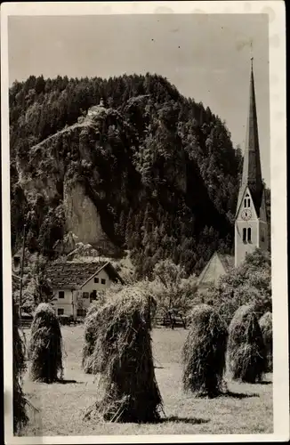 Ak Straß Tirol, Kirche, Acker, Kornballen
