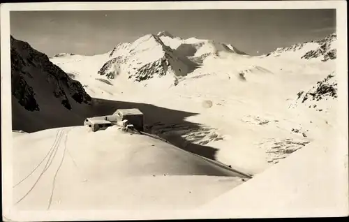 Ak Mittelberg in Vorarlberg, Braunschweiger Hütte gegen Mittelbergferner und Wildspitzmassiv