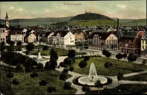 Ak Tuttlingen im Tal der Oberen Donau, Teilansicht, Fontäne