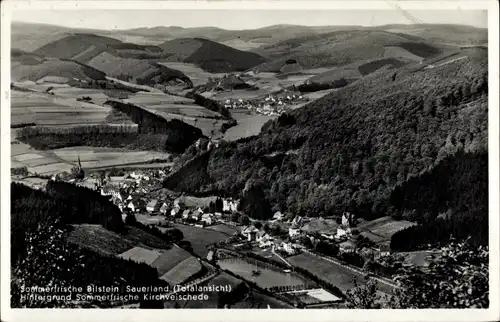 Ak Bilstein Lennestadt im Sauerland, Panorama vom Ort mit Kirchveischede, Talblick, Hügel