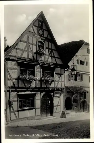 Ak Marbach am Neckar Baden-Württemberg, Schiller's Geburtshaus, Außenansicht, Straßenseite