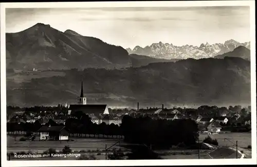 Ak Rosenheim im Alpenvorland Oberbayern, Teilansicht vom Ort, Kirche, Kaisergebirge