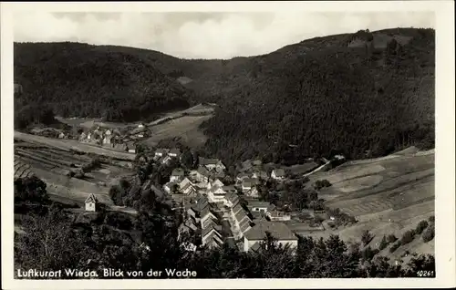 Ak Wieda Walkenried im Harz, Gesamtansicht vom Ort, Vogelschau, Talpartie, Blick von der Wache, Wald