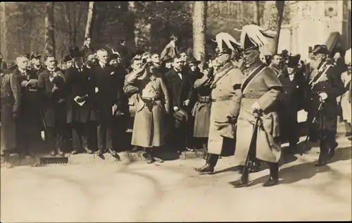 Ak Potsdam, Beisetzung der Kaiserin Auguste Viktoria, Hindenburg, Ludendorff, Tirpitz