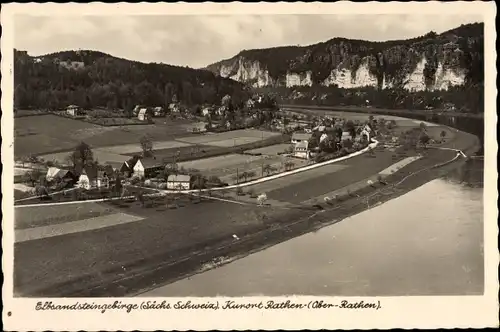 Ak Kurort Rathen im Elbsandsteingebirge, Panorama vom Ort, Äcker, Fluss, Felsen, Wald