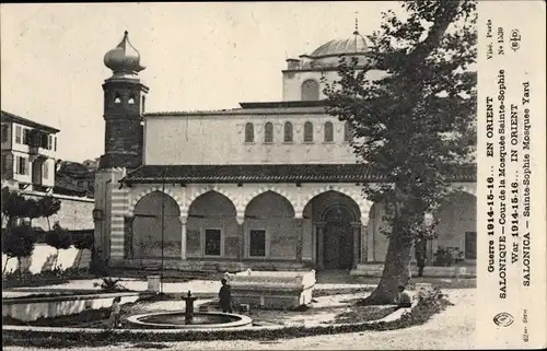 Ak Thessaloniki Griechenland, Cour de la Mosquée Sainte Sophie