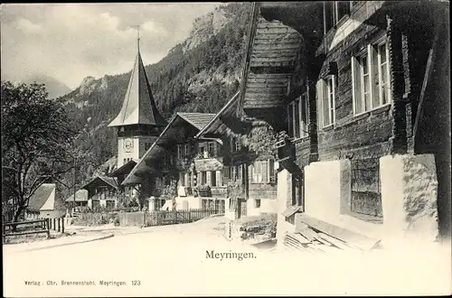 Ak Meiringen Kt. Bern Schweiz, Turm, Straßenpartie