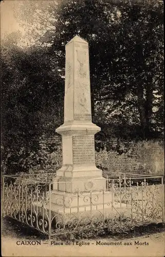 Ak Caixon Hautes Pyrénées, Place de l'Église, Monument aux Morts