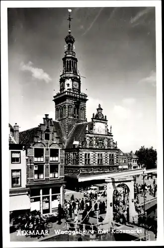 Ak Alkmaar Nordholland Niederlande, Waaggebouw met Kaasmarkt