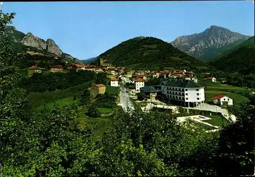 Ak Isaba Navarra, Pirineo Navarro, vista general y nuevo Hotel, al fondo Seisa y Pena Ezkaurre