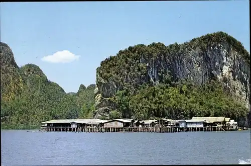 Ak Koh Pannyi Phangnga Thailand, fishing village, total view