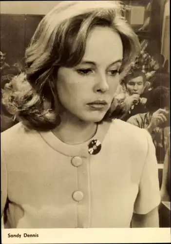 Ak Schauspielerin Sandy Dennis, Portrait