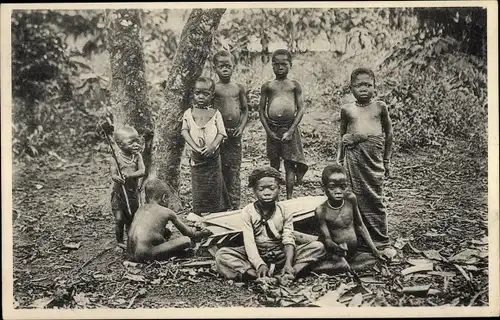 Ak Buea Kamerun, Spielende Baquieri Kinder