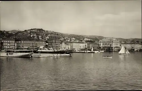 Ak Rijeka Fiume Kroatien, Veduta del Porto