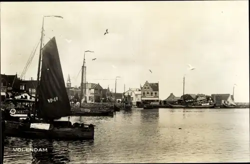 Ak Edam Volendam Nordholland Niederlande, Hafenpartie, Hotel, Segelboot VD 49