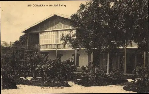 Ak Konakry Conakry Guinea, Hôpital Ballay, vue extérieure, jardin