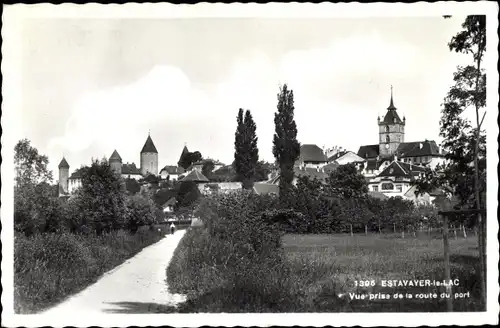 Ak Estavayer le Lac Kt. Freiburg Schweiz, Vue prise de la route du port