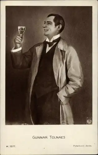 Ak Schauspieler Gunnar Tolnaes, Portrait, Schnaps