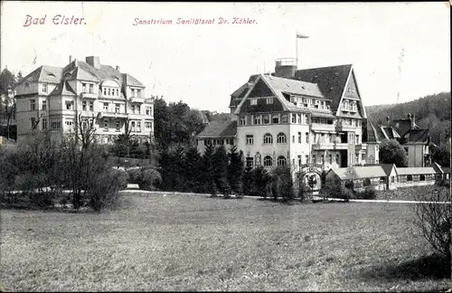 Ak Bad Elster im Vogtland, Wiesenpartie, Sanatorium Sanitätsrat Dr. Köhler, Eingangstor