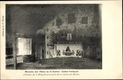 Ak Französisch Kongo, Missions des Pères du St. Esprit, Intérieur de la Chapelle, Kialou