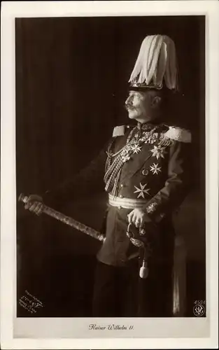 Ak Kaiser Wilhelm II., Portrait in Uniform, Paradebusch, NPG 4584