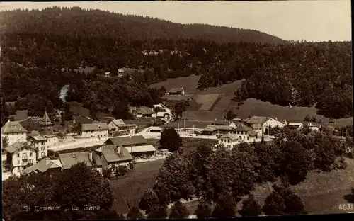 Ak Saint Cergue Kt. Waadt, La Gare, Bahnhof, Ortspanorama