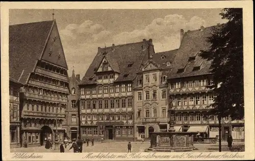 Ak Hildesheim in Niedersachsen, Marktplatz mit Rolandsbrunnen und Knochenhammer Amtshaus