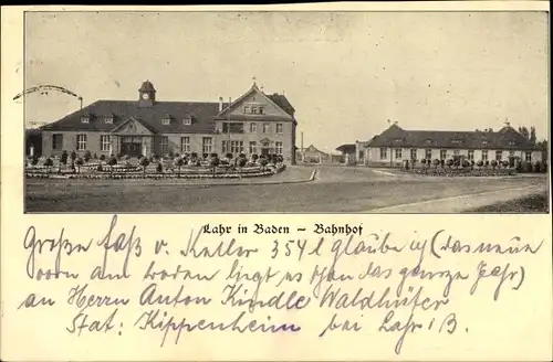 Ak Lahr im Schwarzwald, Bahnhof, Straßenpartie