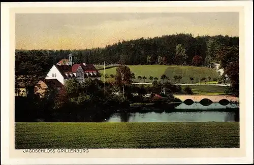 Ak Grillenburg Tharandt im Erzgebirge, Jagdschloss, Teich