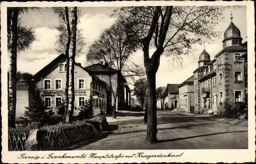 Ak Pressig Frankenwald, Hauptstraße mit Kriegerdenkmal, Gaststätte zur Krone