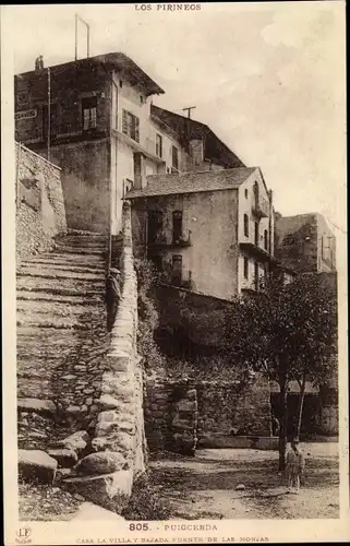 Ak Puigcerda Katalonien, Casa la Villa y Bajada Fuente de las Monjas