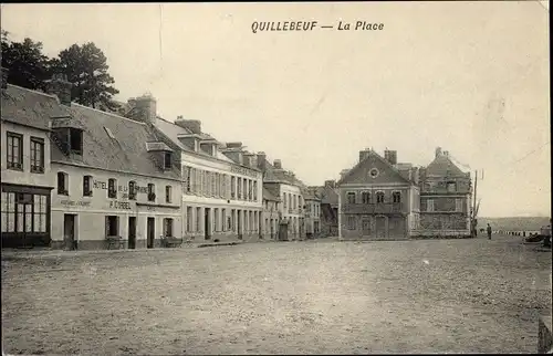 Ak Quillebeuf sur Seine Eure, La Place, Hotel de la Marine, Hôtel de Ville