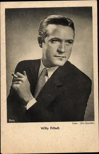 Ak Schauspieler Willy Fritsch, Portrait, Zigarette, Ross Verlag