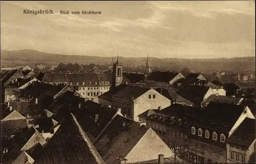 Ak Königsbrück in der Oberlausitz, Totalansicht vom Ort, Rathaus, Blick vom Kirchturm, Hausdächer