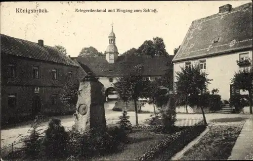 Ak Königsbrück in der Oberlausitz, Kriegerdenkmal, Eingang zum Schloss