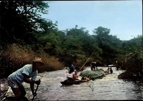 Ak Guyane Francaise Französisch Guayana, canotiers Boni sur le fleuve Maroni