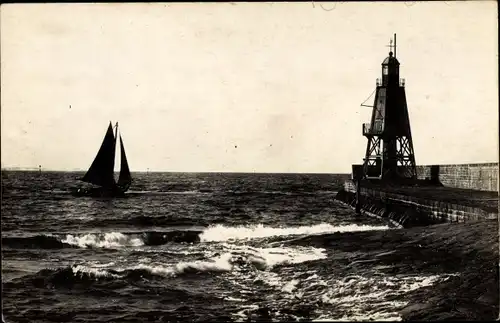 Foto Ak Świnoujście Swinemünde Pommern, Signalturm, Segelboot