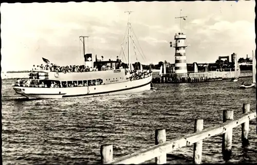 Ak Rostock Warnemünde, An der Mole, Undine Fährschiff, Leuchtturm
