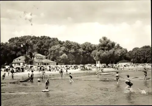 Ak Ueckermünde in Mecklenburg Vorpommern, Strandpartie