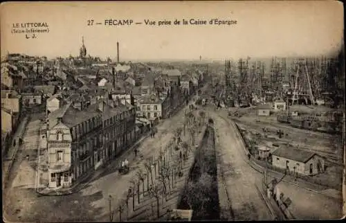 Ak Fécamp Seine Maritime, Caisse d'Epargne, Blick über die Dächer der Stadt, Le Littoral