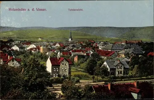 Ak Holzminden in Niedersachsen, Totalansicht von der Stadt, Bahnstrecke